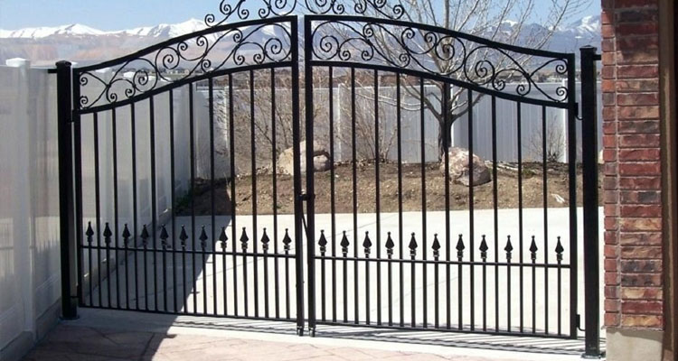 Electric Driveway Gate Installation in Irvine